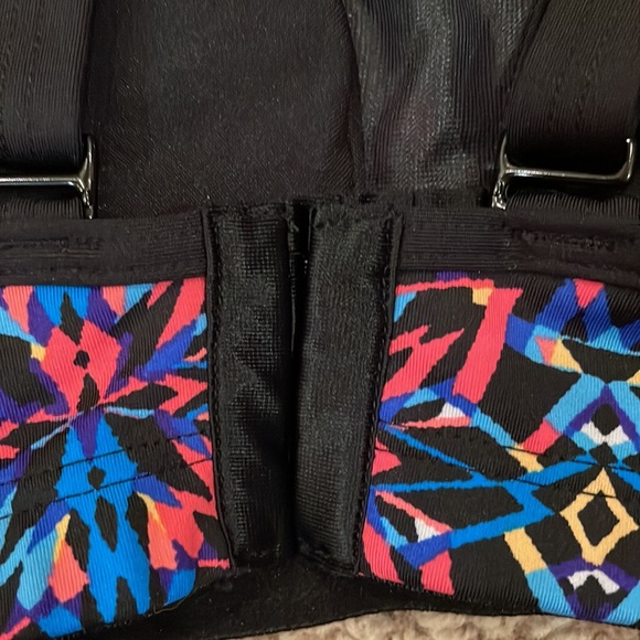 TYR Women’s Lily Bikini Swim Top Carnivale Multi-Colored Print Size 8 - Picture 7 of 10